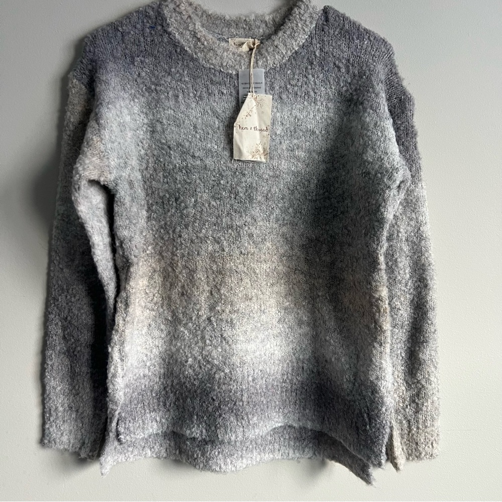Hem & Thread NWT Women's Gray Ombré Sweater, size large